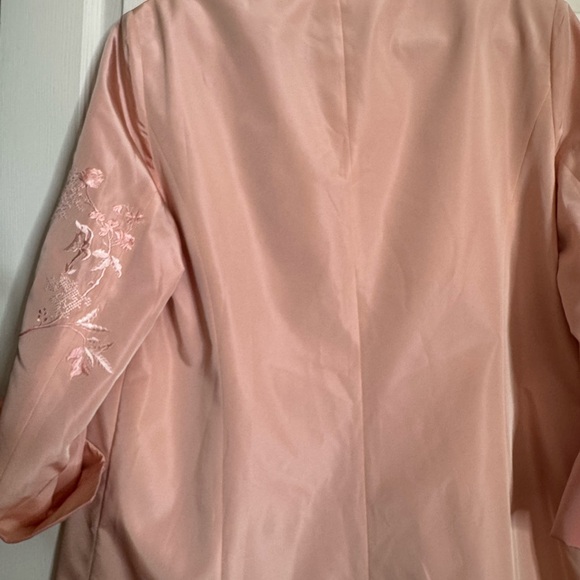 Vintage new Gianfranco Ferre Pink Embroidered Women's Jacket. Made in Italy. - Picture 7 of 10